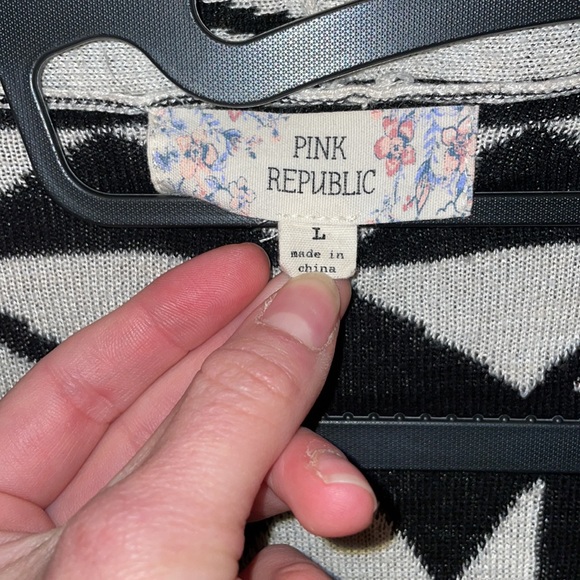 📿Womens Pink Republic BoHo Large Cardigan 📿 - Picture 3 of 4